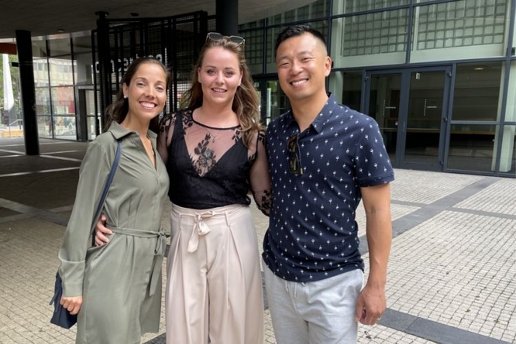 Ineke, Justine en Justin aan de Fontys Dansacademie in Tilburg Ineke Justine en Justin in Fontys Tilburg