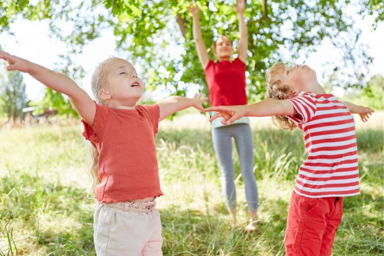 Waarom Een Slechte Houding bij Kinderen een Stille Vijand is? 3 Hogere energieniveaus
