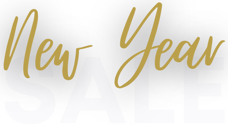De afbeelding toont de woorden "New Year SALE", met "New Year" in elegant, goudkleurig schrift en "SALE" in vette, witte blokletters. De achtergrond is een rijke ndigo-tint, wat het contrast en de zichtbaarheid van de tekst verbetert.